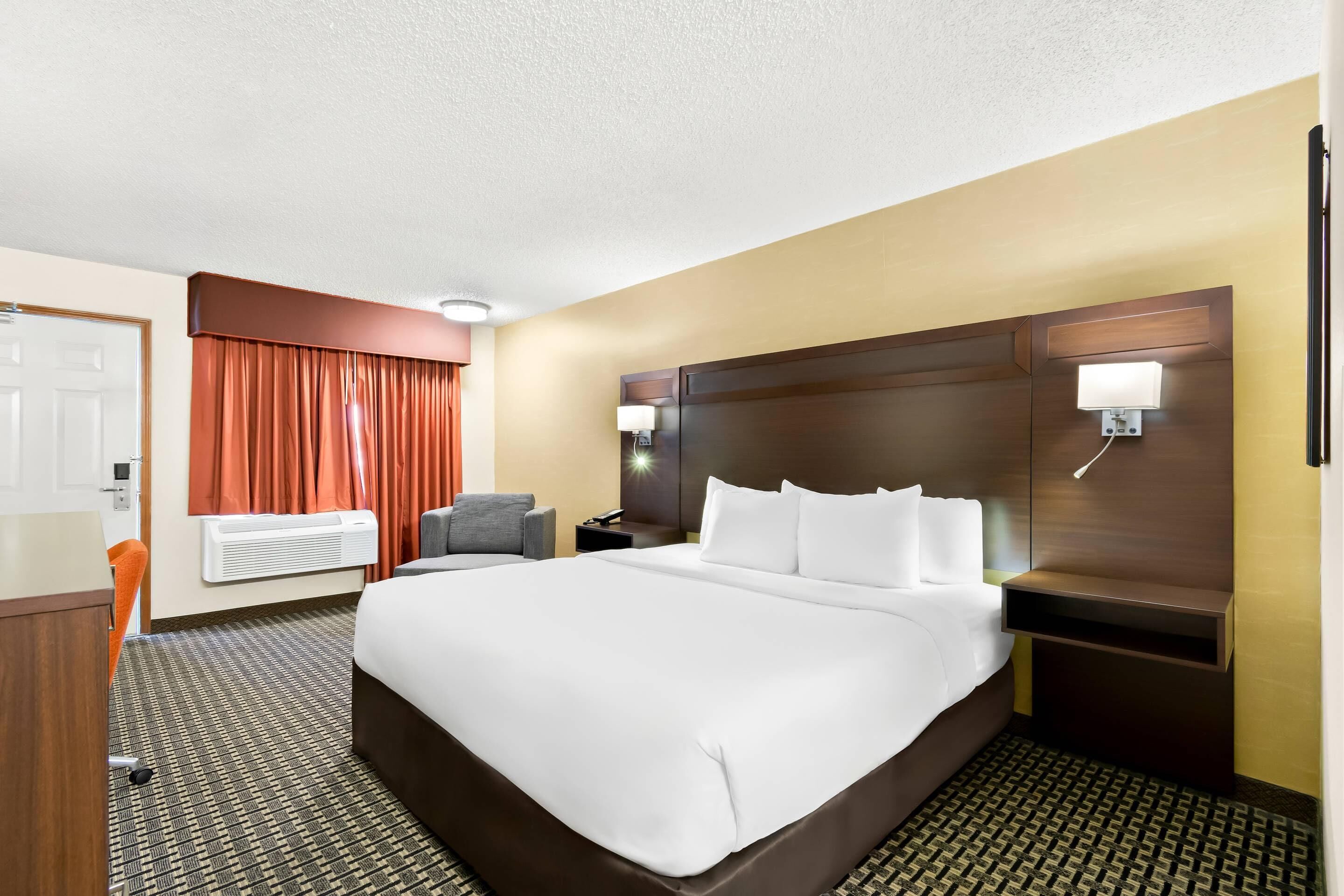 Luxe beddengoed, een bureau, extra bedden, gratis wifi