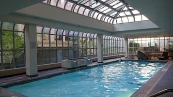 Una piscina techada