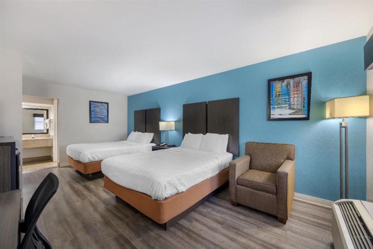 Pillowtop beds, desk, laptop workspace, iron/ironing board