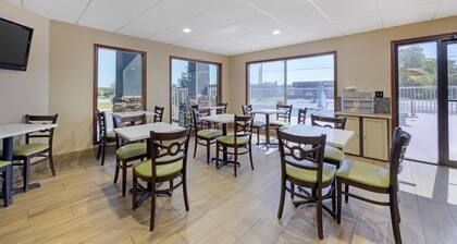 Best Western Fairwinds Inn