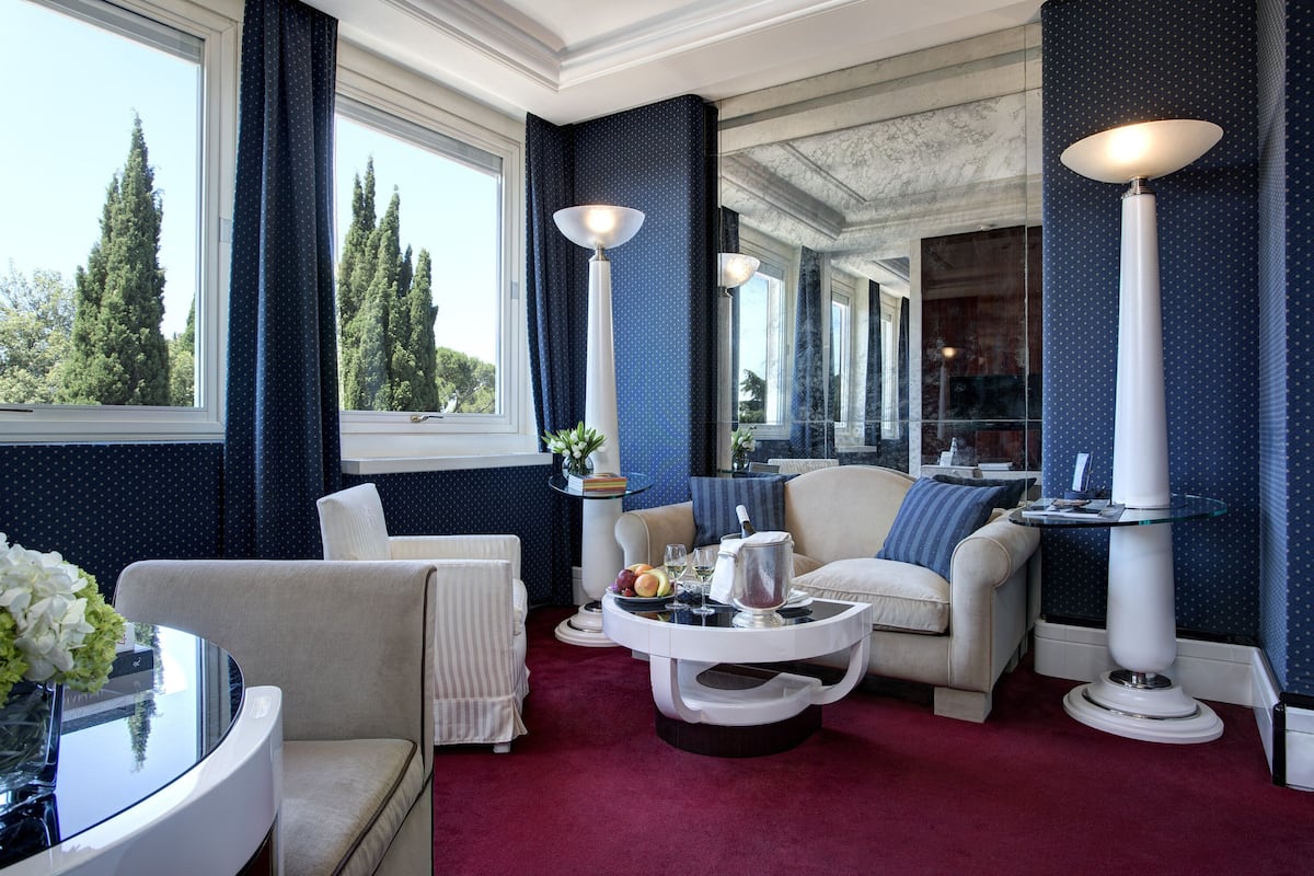 1 bedroom, premium bedding, down duvets, memory-foam beds