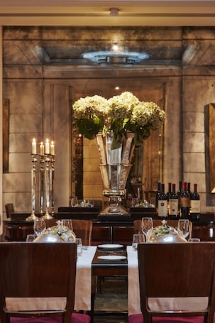 Lunch and dinner served