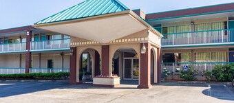 Motel 6 Groton, CT—Casinos Nearby