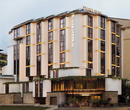 Exterior. Starhotels Michelangelo