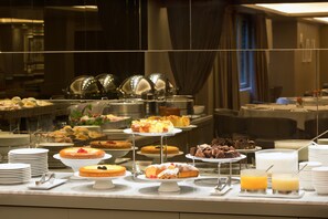 Daily buffet breakfast (EUR 15 per person)