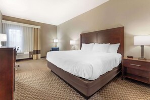 Room, 1 King Bed, Non Smoking | In-room safe, desk, iron/ironing board, free cribs/infant beds