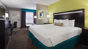 Premium bedding, pillow-top beds, laptop workspace, soundproofing - Best Western Inn (Florence)