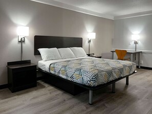 Blackout drapes, free WiFi, bed sheets - Motel 6 Hazelwood, MO (Hazelwood)