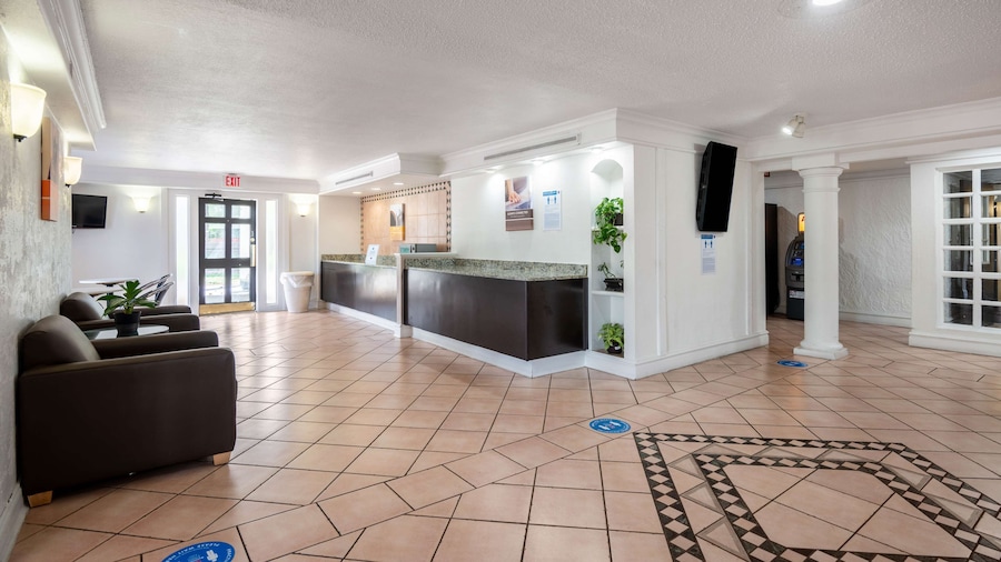 Motel 6 Hazelwood, MO
