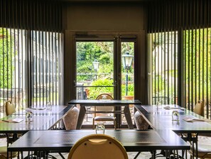 สถานที่จัดงานประชุม