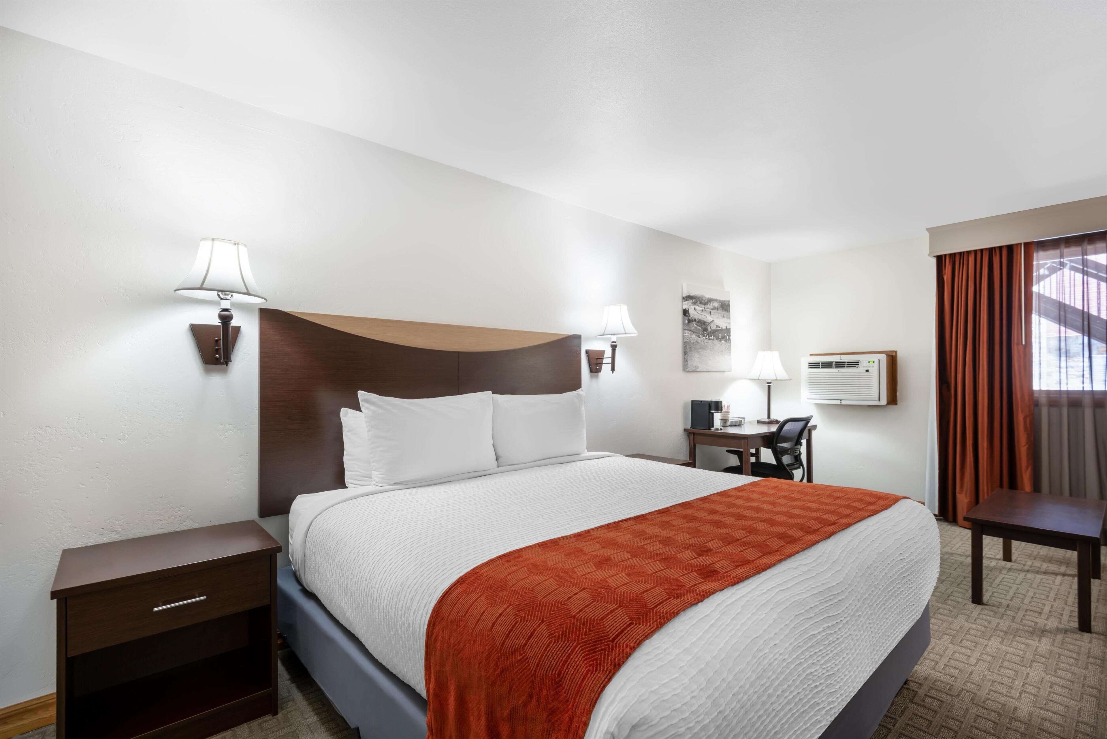 In-room safe, individually decorated, individually furnished, desk