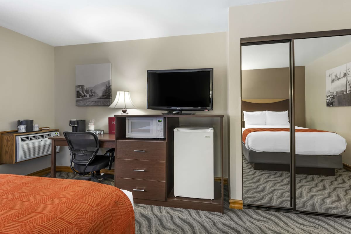 Standard Room, 2 Queen Beds, Non Smoking, Refrigerator & Microwave | In-room safe, individually decorated, individually furnished, desk