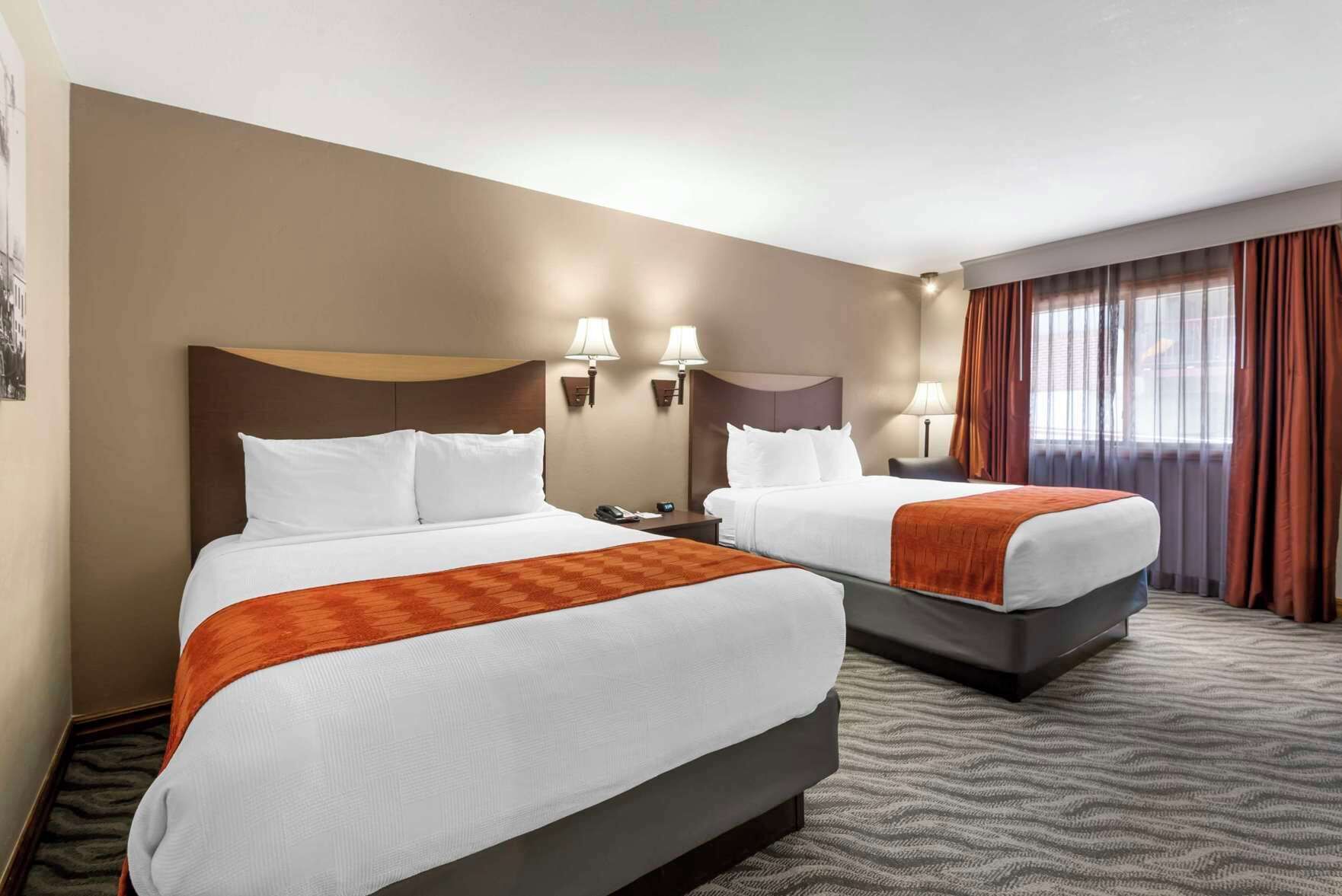 In-room safe, individually decorated, individually furnished, desk