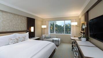 Egyptian cotton sheets, premium bedding, down comforters, pillowtop beds