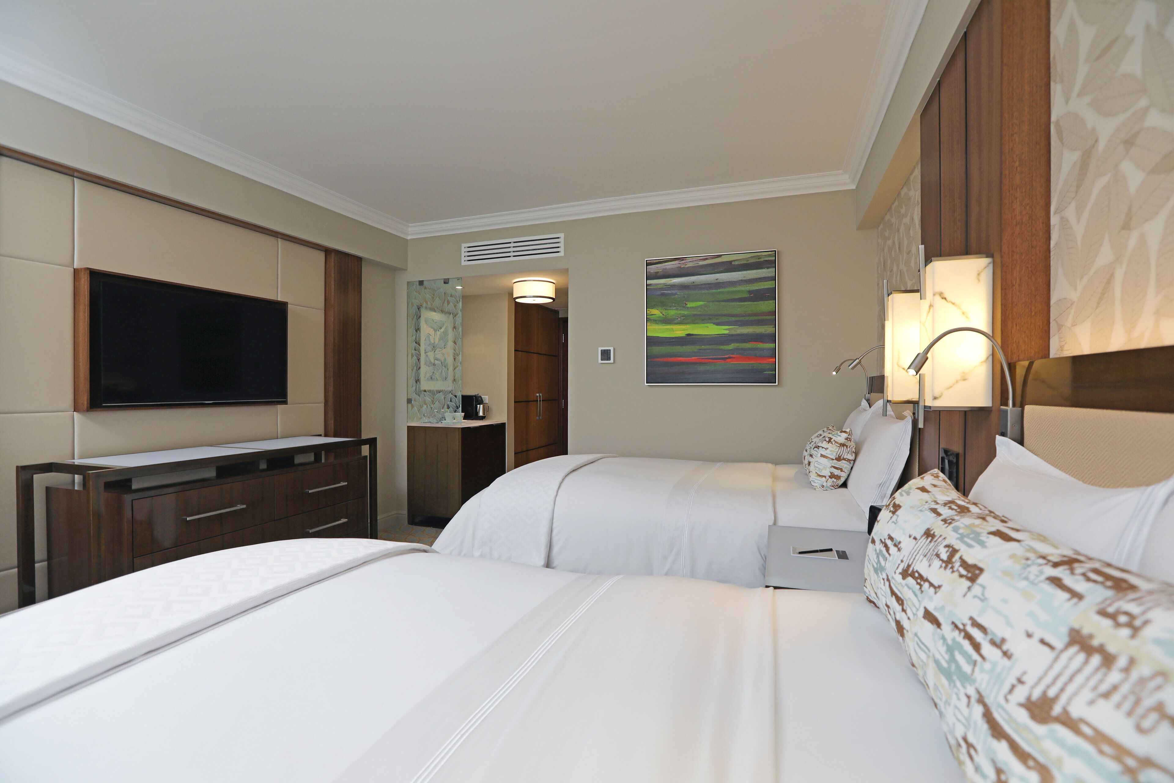 Egyptian cotton sheets, premium bedding, down comforters, pillowtop beds