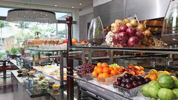 Desayuno buffet todos los días (con cargo)