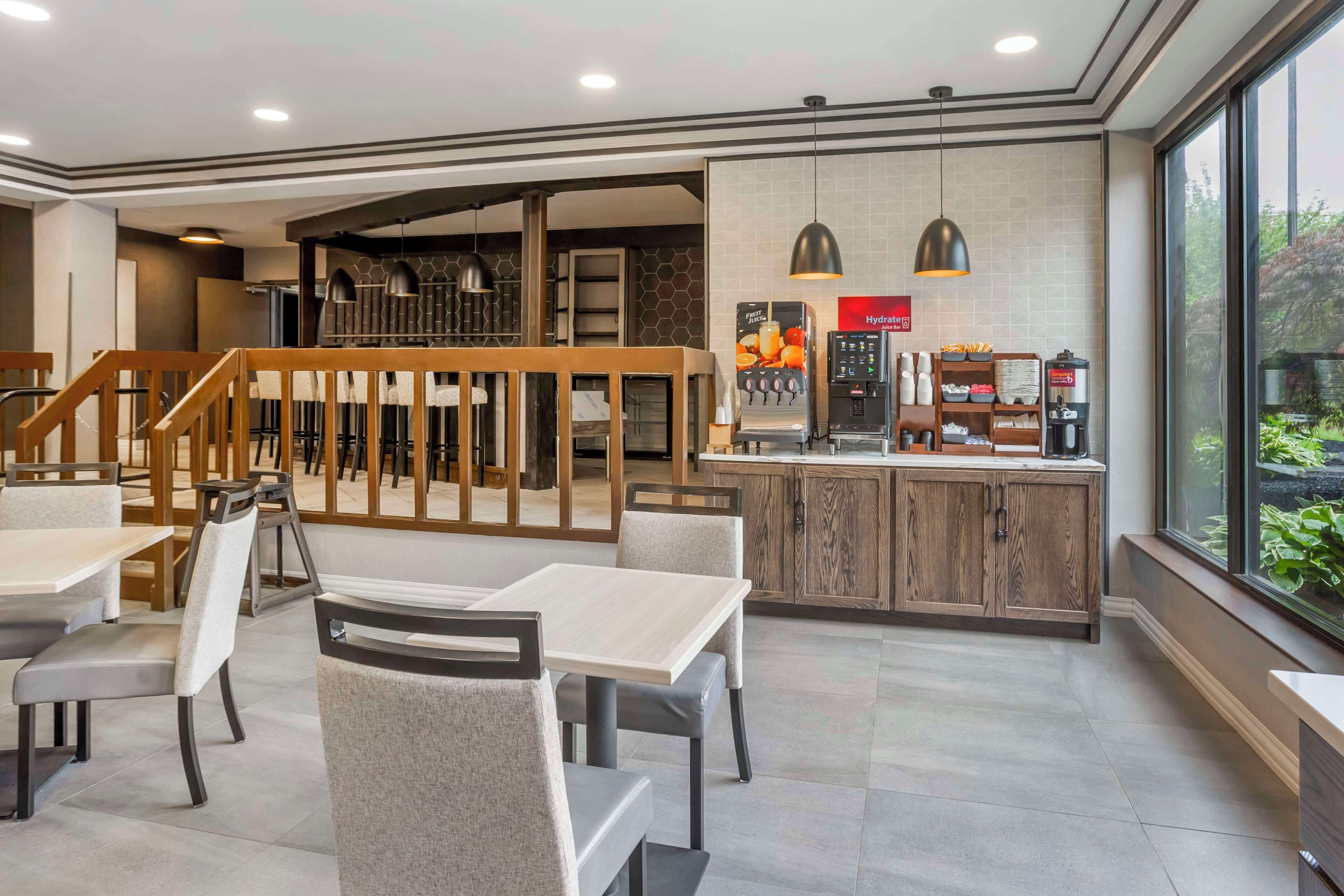 free daily on-the-go breakfast