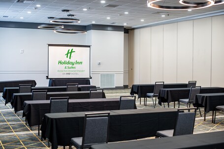 Holiday Inn Suites Across From Universal Orlando, an IHG Hotel - Image 88