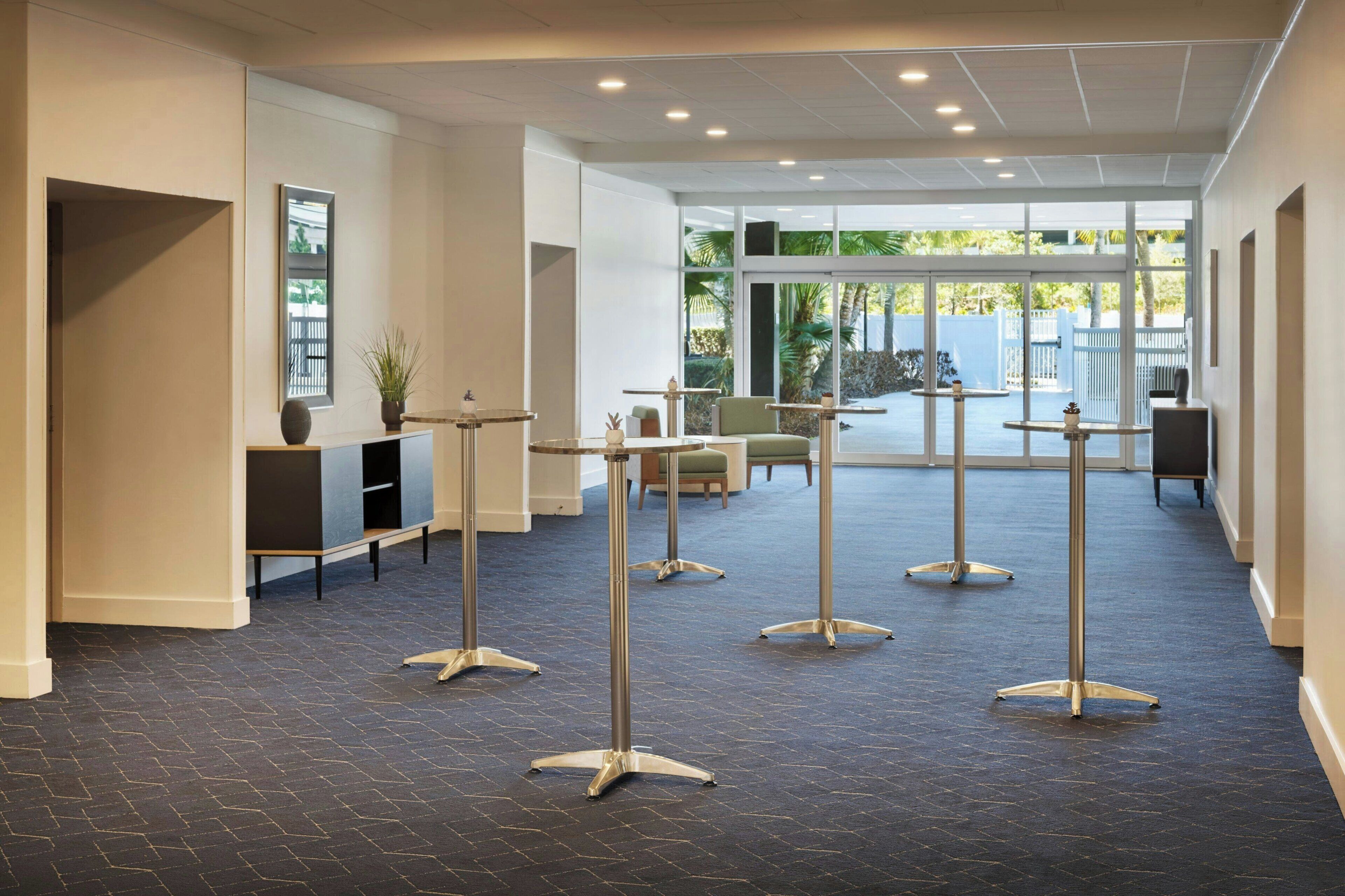 Photo - Courtyard by Marriott across Universal Orlando