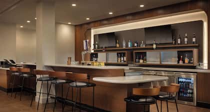 Courtyard by Marriott across Universal Orlando