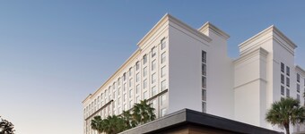 Courtyard by Marriott across Universal Orlando