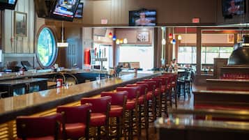 Breakfast, lunch and dinner served