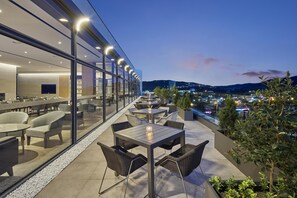 Khu lounge executive