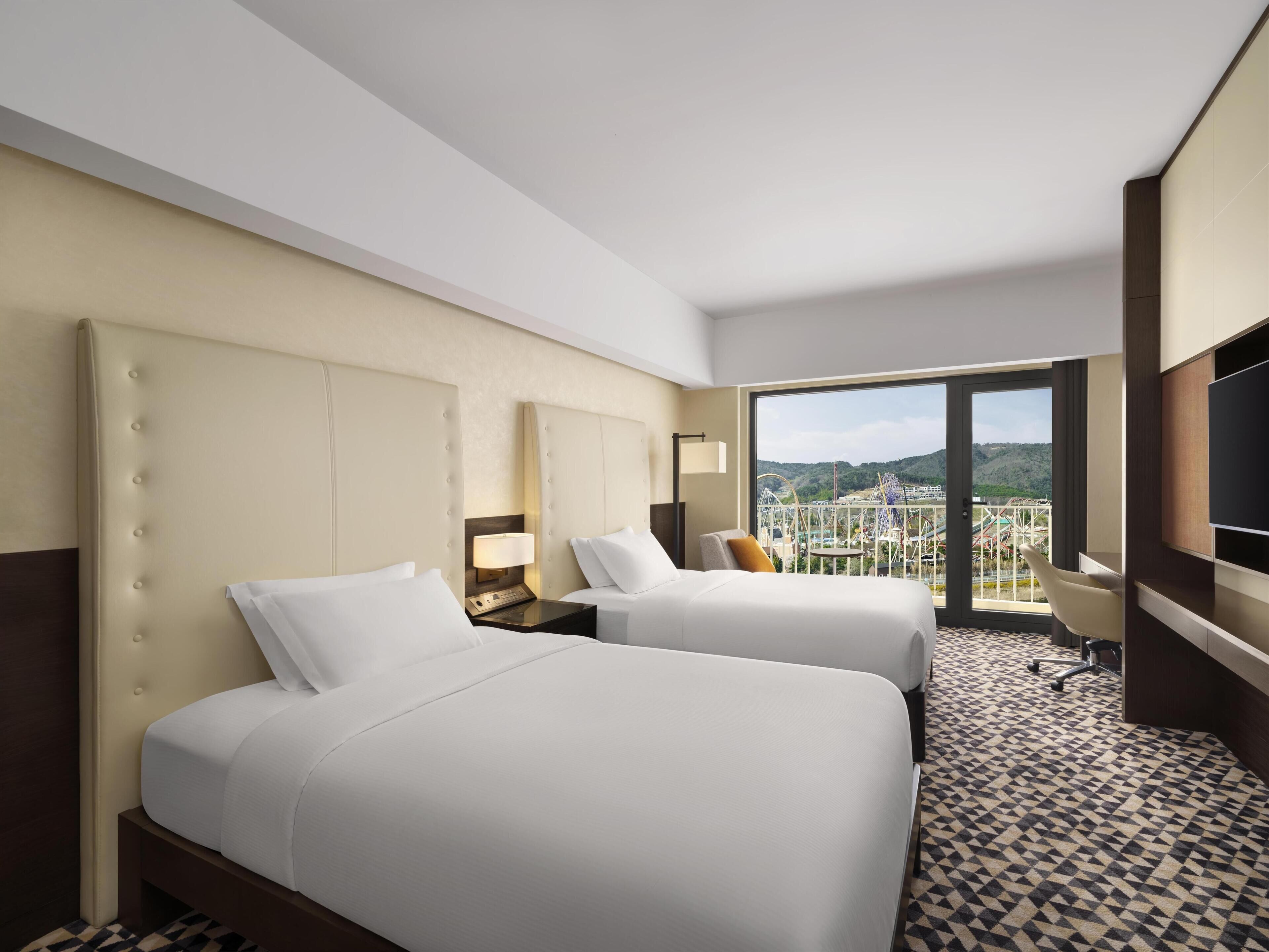 Executive Suite, 1 King Bed (Espero Suite) | Minibar, in-room safe, blackout curtains, soundproofing