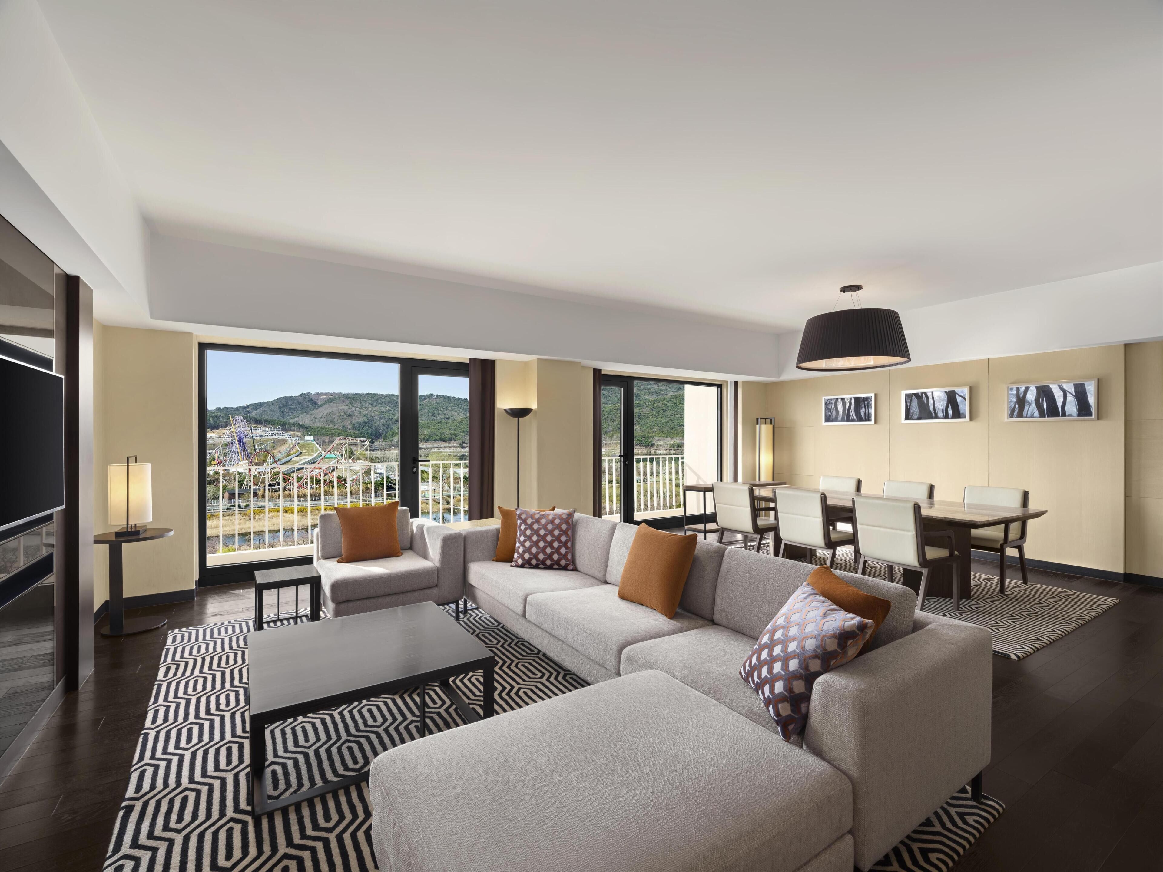 行政套房, 1 张特大床 (Espero Suite) | 起居区 | 电视、收费电影