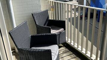 Apartment, 2 Schlafzimmer | Balkon