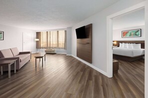 Premium bedding, pillow-top beds, in-room safe, desk