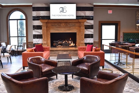 Lobby sitting area. The Fontana Hotel