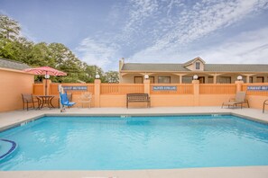 Seasonal outdoor pool