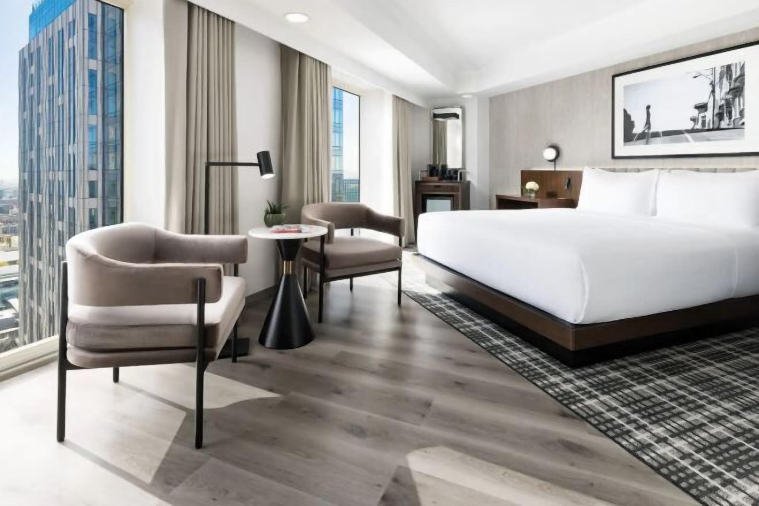 防过敏的被褥、羽绒被、客房内保险箱、办公桌