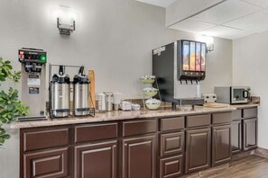 Petit déjeuner continental compris tous les jours