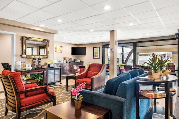 Free daily full breakfast