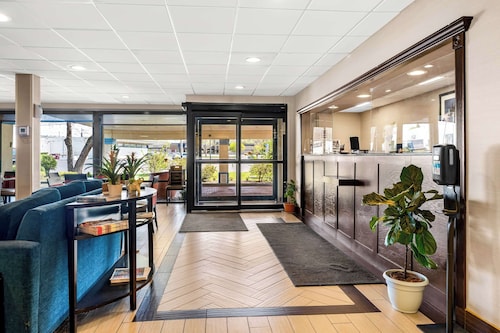 SureStay Plus by Best Western Reading North