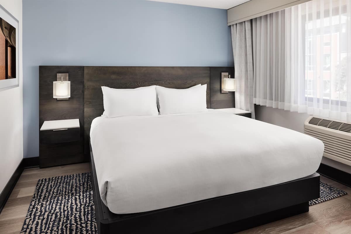 Suite, 1 King Bed, Non Smoking, Kitchen | In-room safe, desk, iron/ironing board, free cribs/infant beds