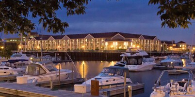 Doubletree by Hilton Hotel Racine Harbourwalk