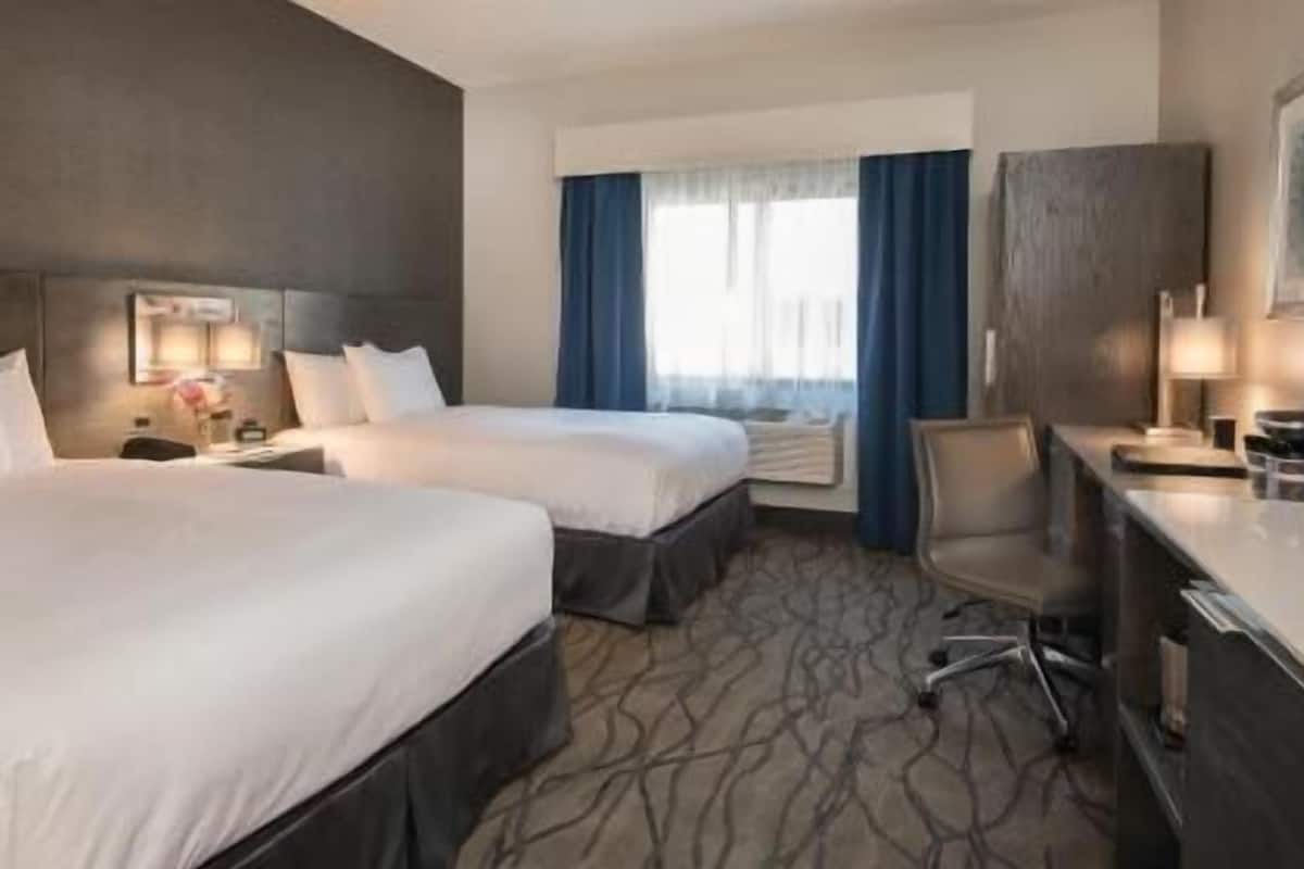 In-room safe, desk, iron/ironing board, free cots/infant beds