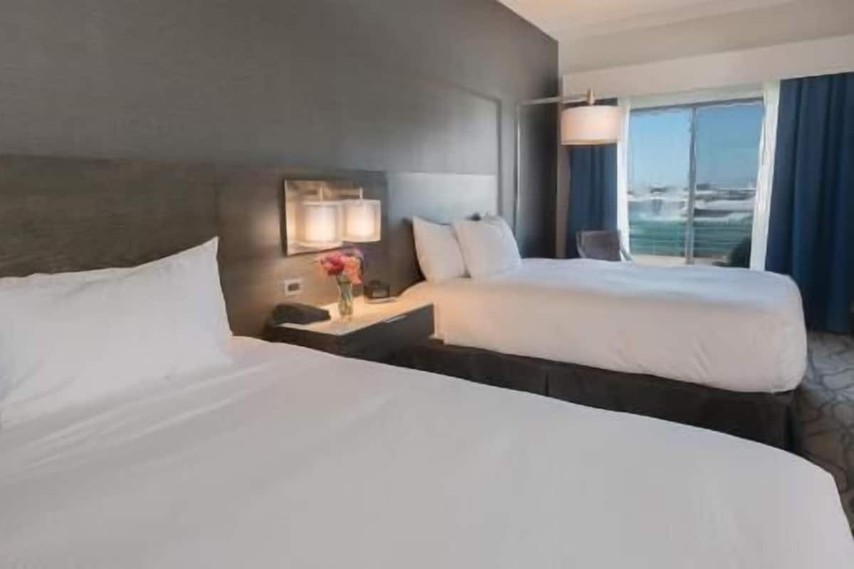 In-room safe, desk, iron/ironing board, free cots/infant beds
