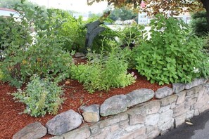 Garden - Aderi Hotel Lewisburg (Lewisburg)