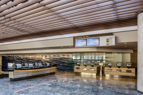 Hyatt Regency Chicago - Image 101