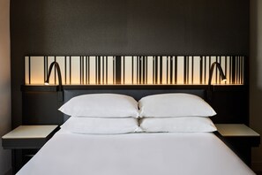 Premium bedding, pillowtop beds, in-room safe, desk