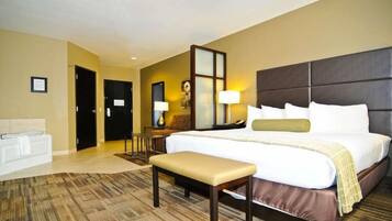 Suite, 1 cama King size, para no fumadores, hidromasaje (Shower Only;with Sofabed) | Escritorio y espacio para trabajar con laptop