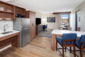 Room, 1 Queen Bed, Accessible Bathtub (Communications, Mobility)