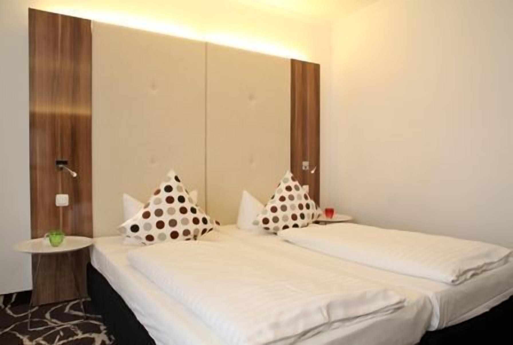 Photo - Ambassador Hotel