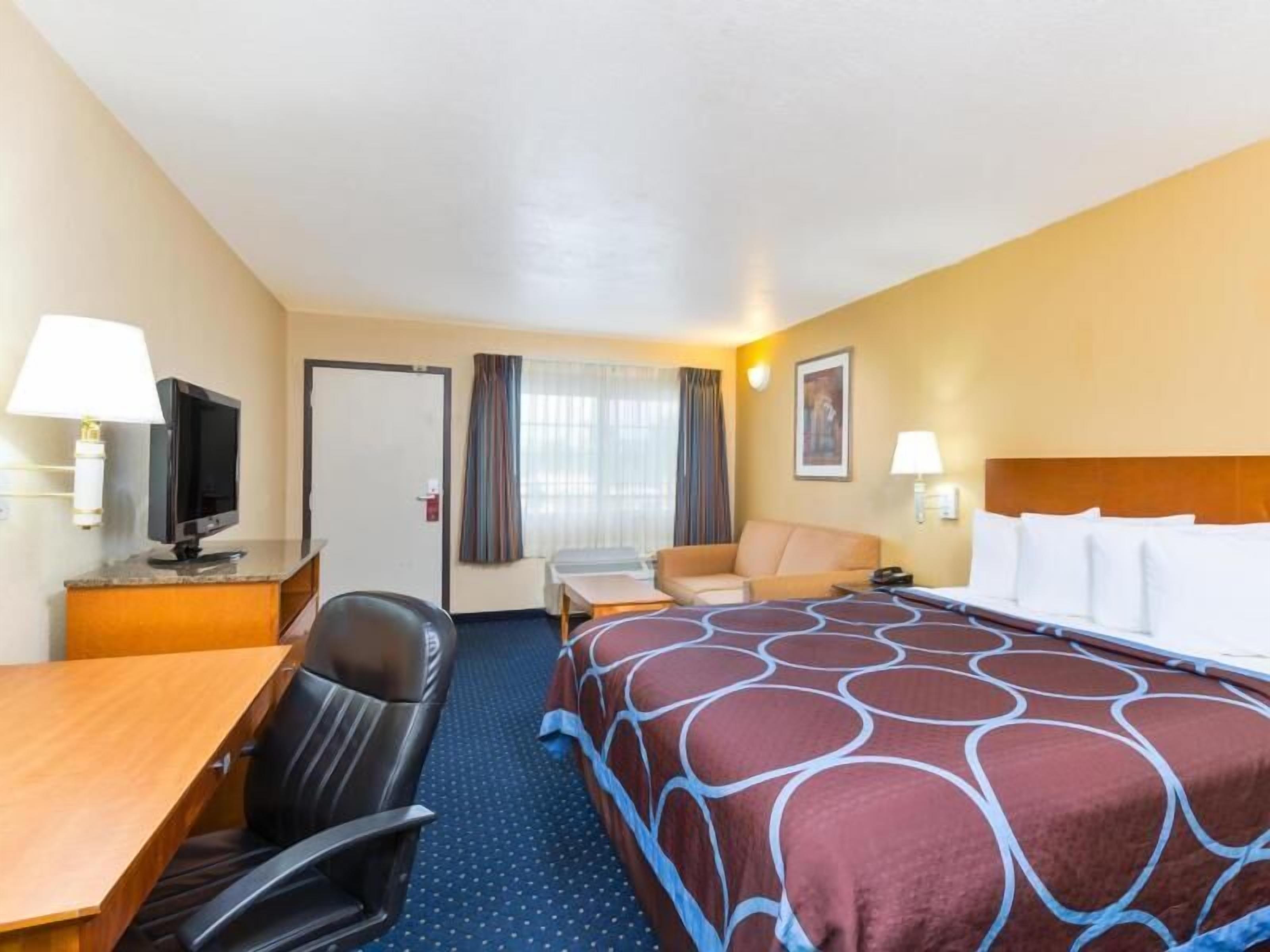 Desk, iron/ironing board, free cots/infant beds, free WiFi