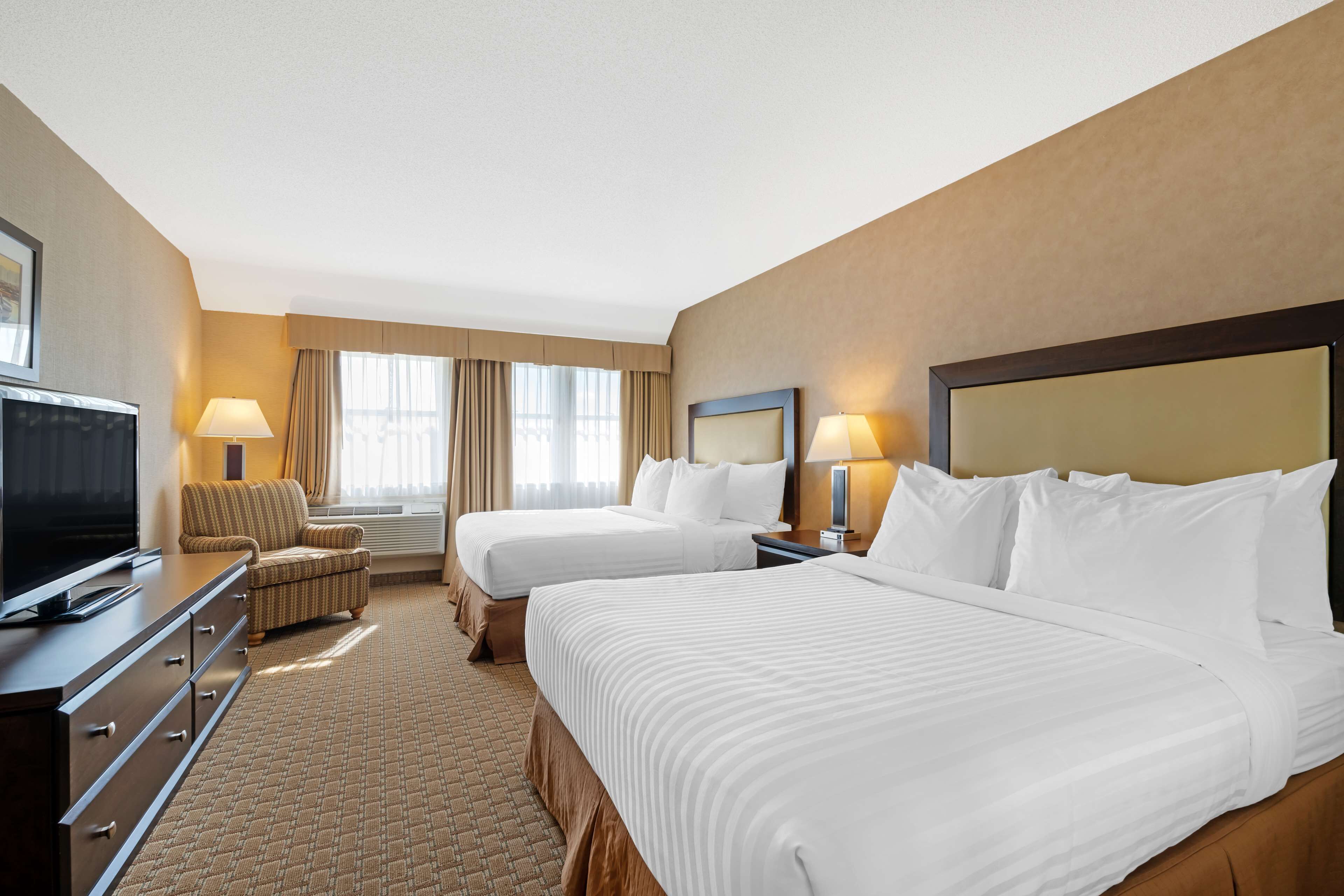 suite, multiple beds, non smoking, refrigerator & microwave (with sofabed) | desk, laptop workspace, iron/ironing board, free cots/infant beds