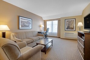 Suite, 1 King Bed with Sofa bed, Non Smoking, Refrigerator & Microwave (with Sofabed) | Desk, laptop workspace, iron/ironing board, free cribs/infant beds - Best Western Plus Emerald Isle Hotel (Sidney)
